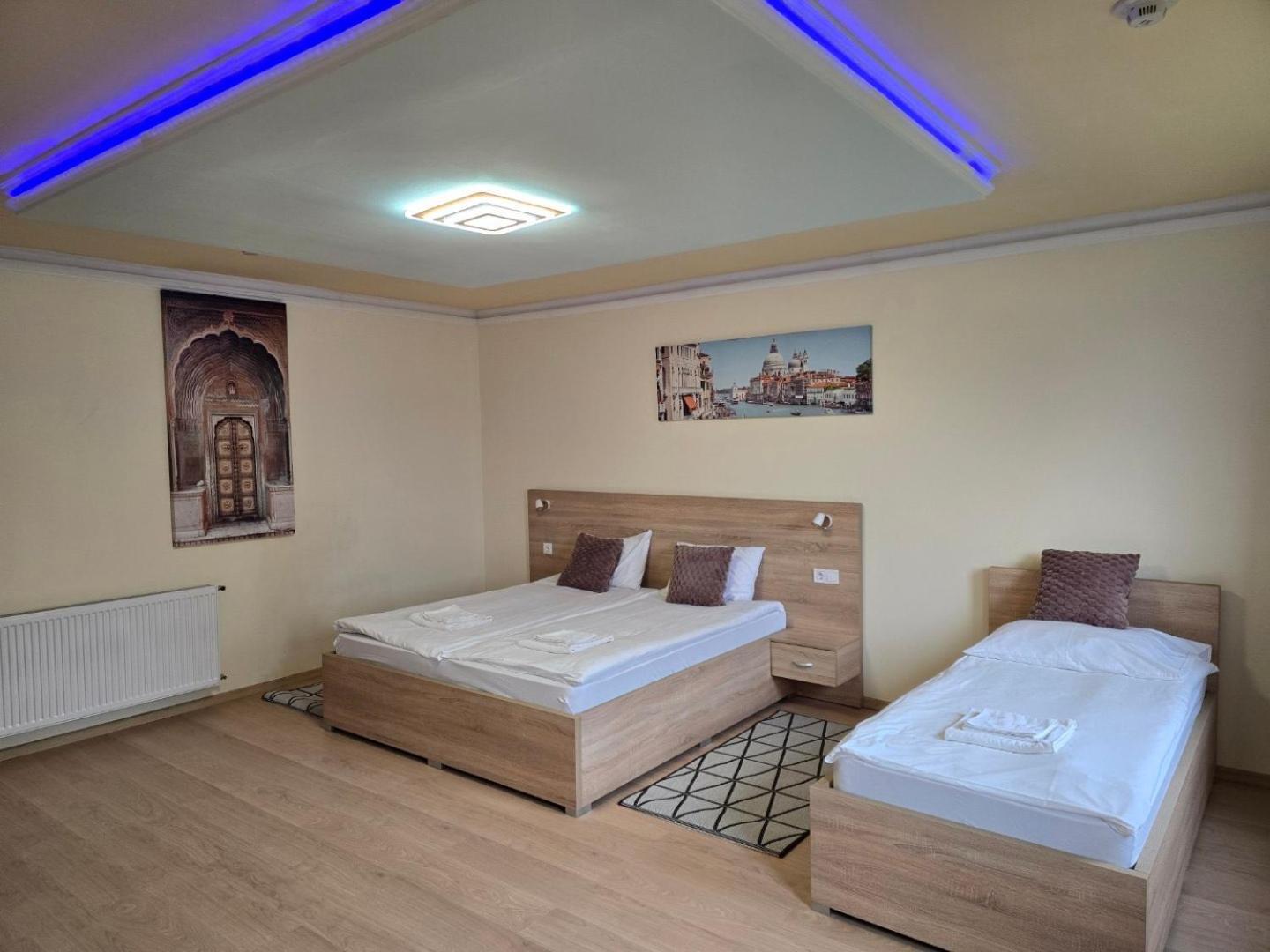 Hotel Bibic Es Tueskevar Etterem Es Horgaszto Nyíregyháza المظهر الخارجي الصورة