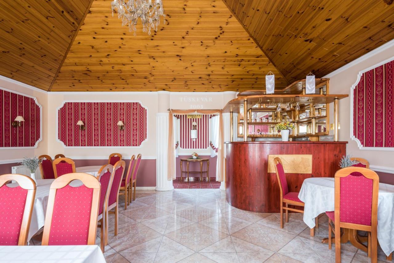 Hotel Bibic Es Tueskevar Etterem Es Horgaszto Nyíregyháza المظهر الخارجي الصورة