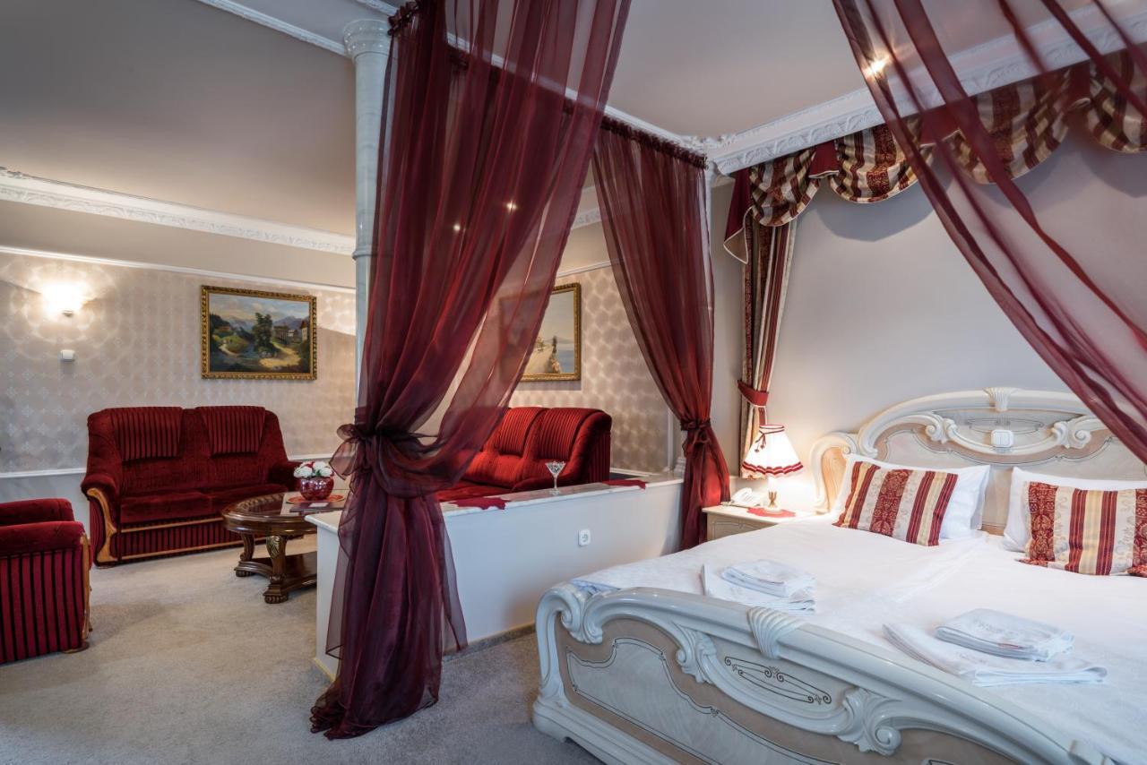 Hotel Bibic Es Tueskevar Etterem Es Horgaszto Nyíregyháza المظهر الخارجي الصورة