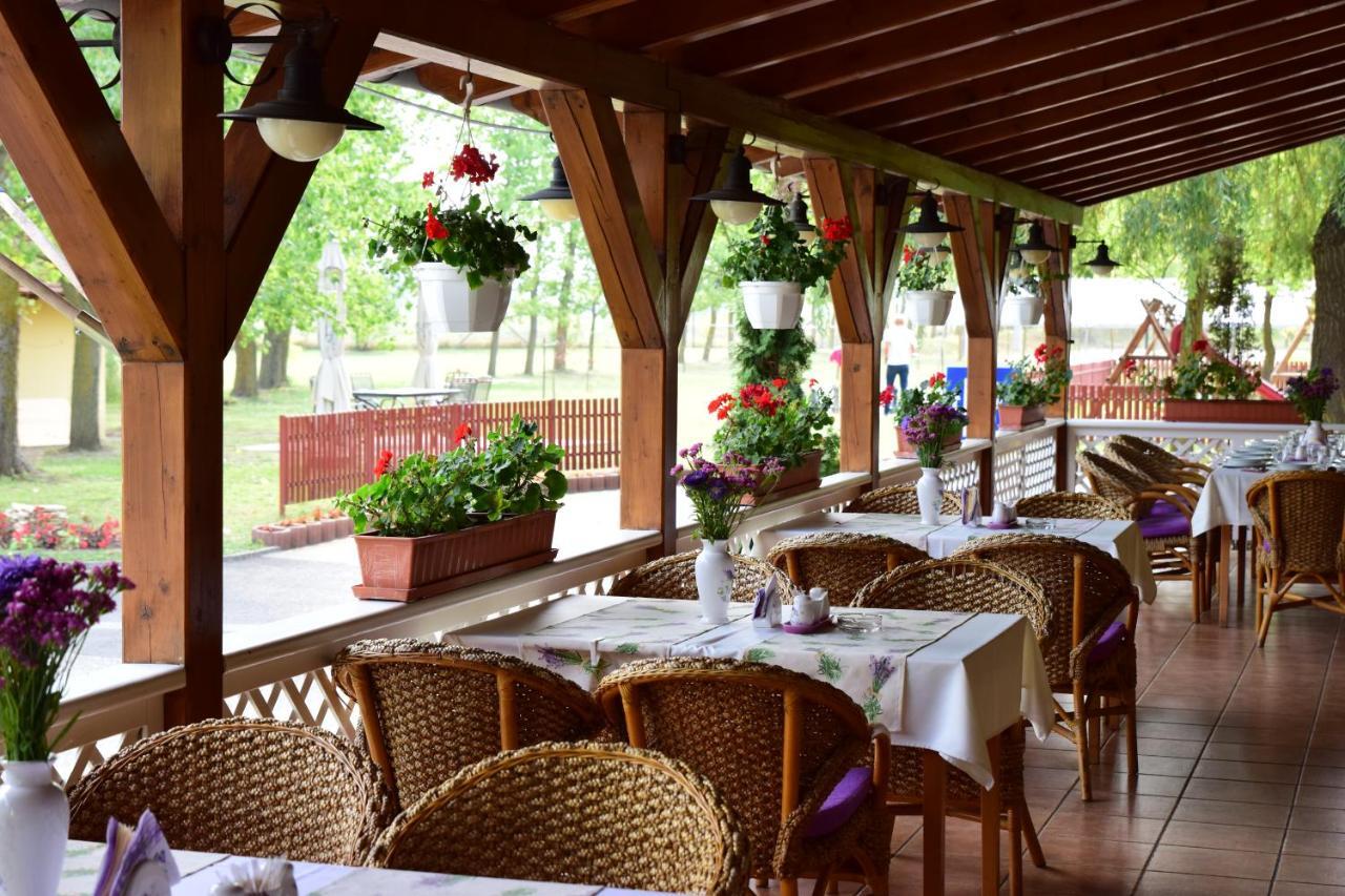 Hotel Bibic Es Tueskevar Etterem Es Horgaszto Nyíregyháza المظهر الخارجي الصورة